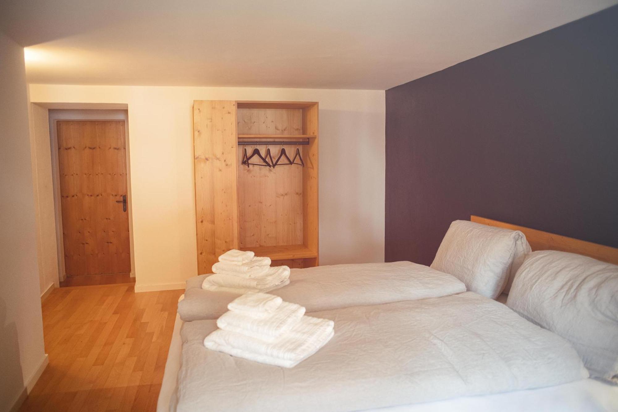 Pensiunina - Pension - Sent Kamer foto