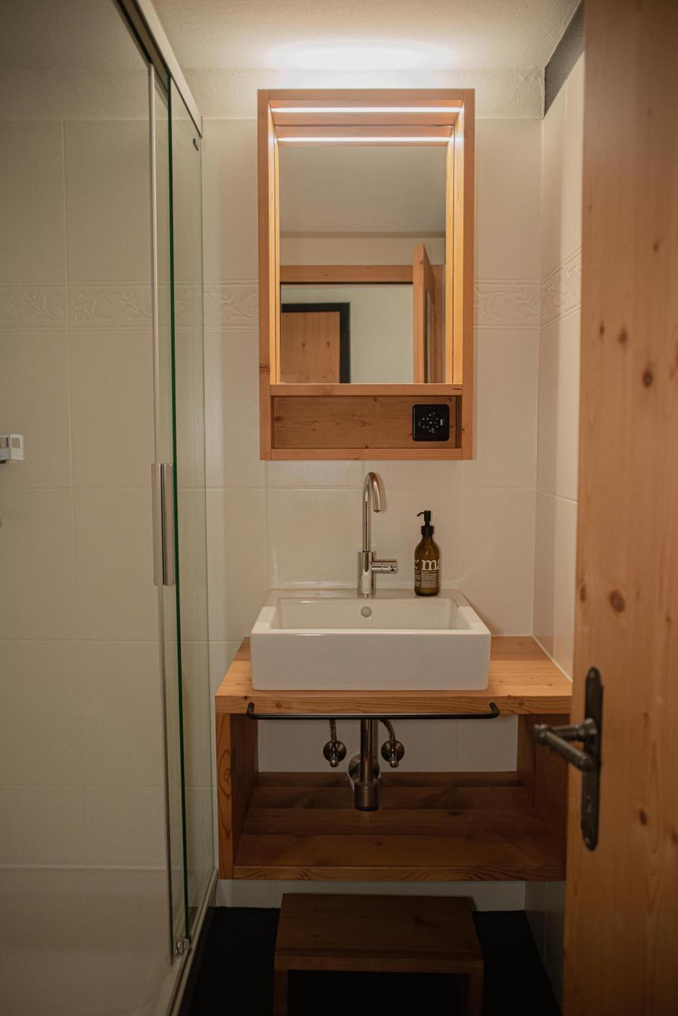 Pensiunina - Pension - Sent Kamer foto
